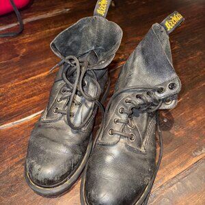 Dr. Martens 1460 Ambassador Leather